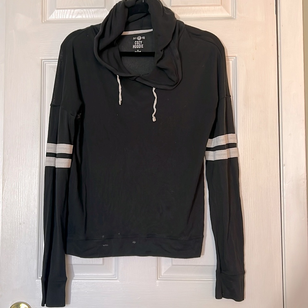 SO medium cozy hoodie